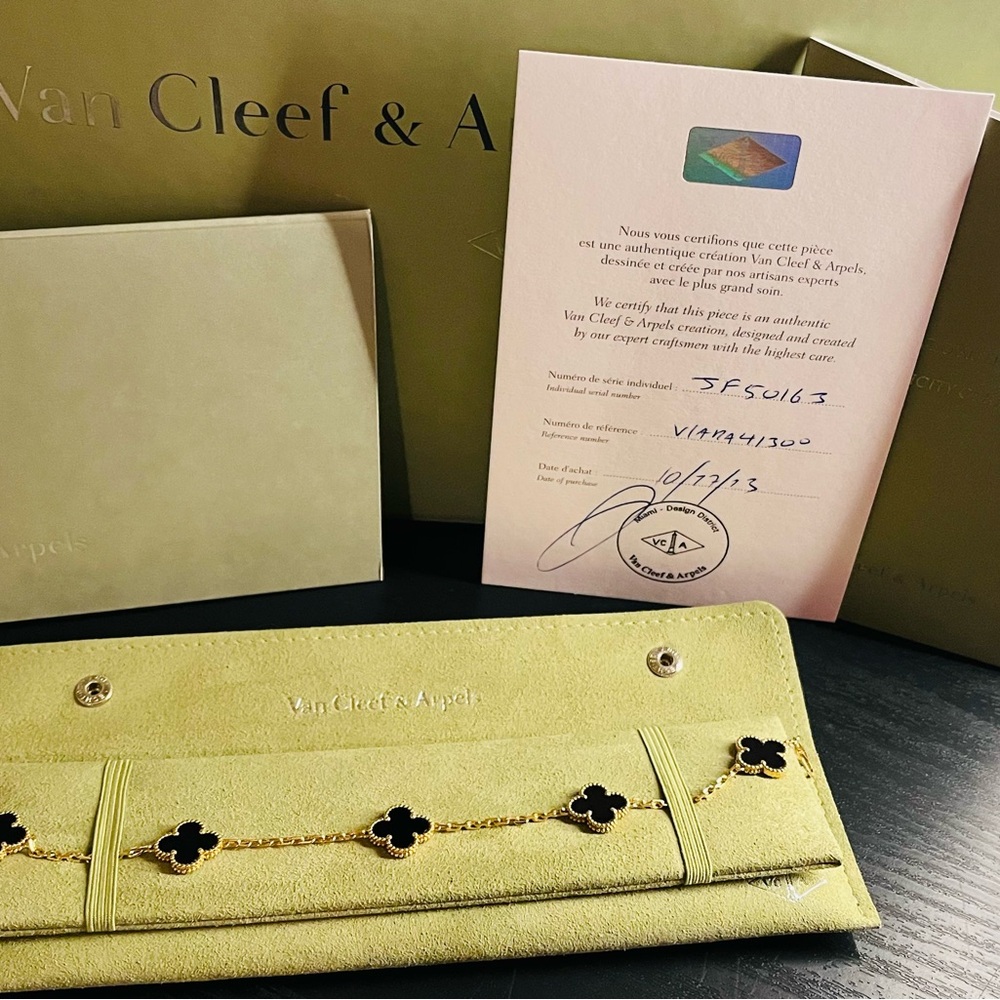 Van Cleef & Arpels Black and Gold Clover Bracelet *Authentic*